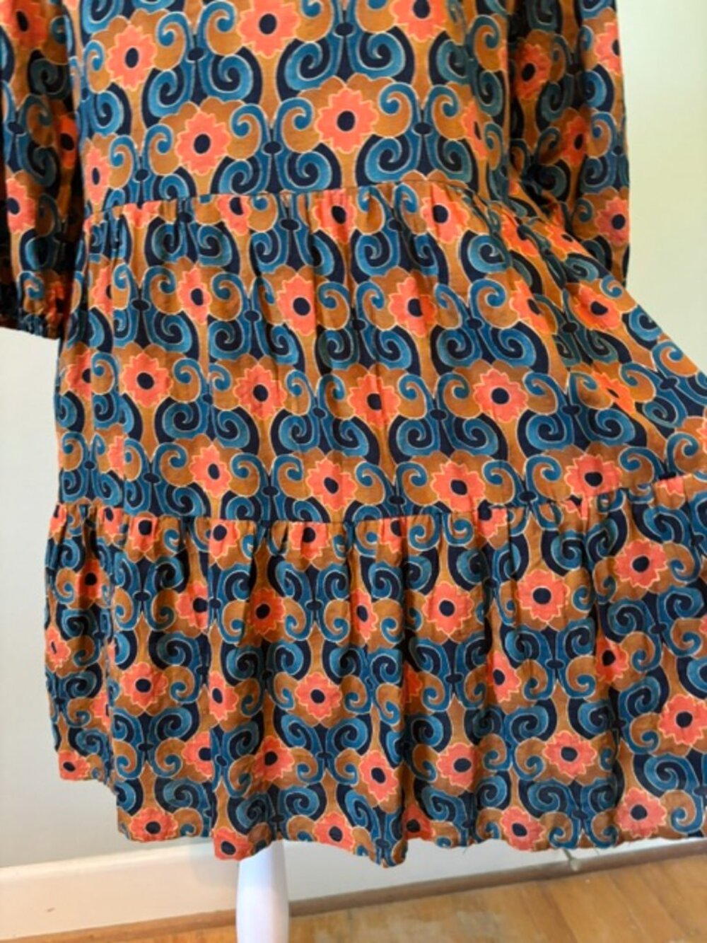 THML Blue/Orange Geometric Floral Tiered Mini Dress Balloon Sleeves Size Medium - Picture 10 of 13